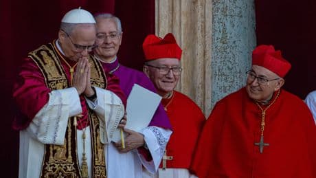 ¿De vuelta a la ostentación papal?