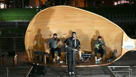 Kırşehir Belediyesinin Yaz Konserleri, Grup Bercesteband’ın performansıyla sona erdi