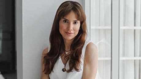 Isabel Viña, médica: "El estrés crónico en España no sube tu cortisol, sino que lo desregula"