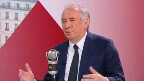 "Ce n'est pas ça l'urgence": c'est quoi cette "TVA sociale" que François Bayrou souhaiterait mettre en place?