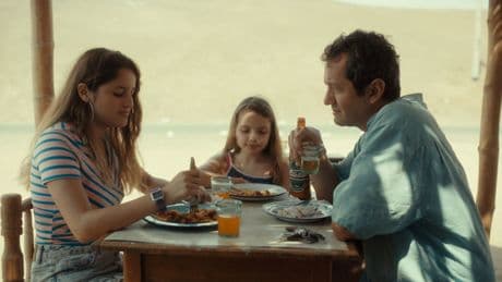 Reinas: un padre, due figlie, un Perù in crisi nel film di Klaudia Reynicke