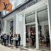 Modehuis Louis Vuitton zelf verdachte: misdaadgeld via Nederlandse winkels witgewassen