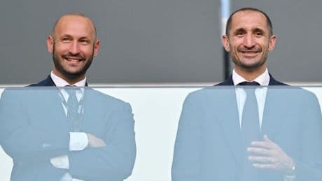 <p>Chiellini, doppio compleanno in casa Juve: Giorgio e Claudio, tanti auguri!</p>