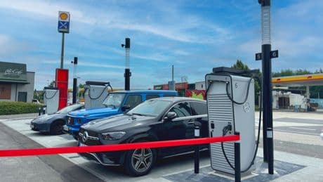 Mercedes macht auf Tesla: Und baut jetzt eigenen Ladepark