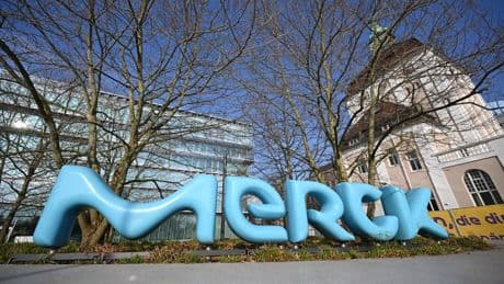 Pharmabranche: Merck vor Milliardenübernahme von Krebsspezialisten
