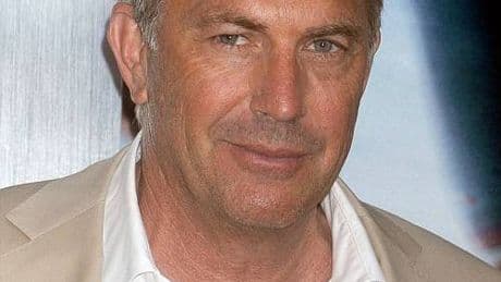 "Scena di stupro non prevista". E per Kevin Costner scatta la denuncia