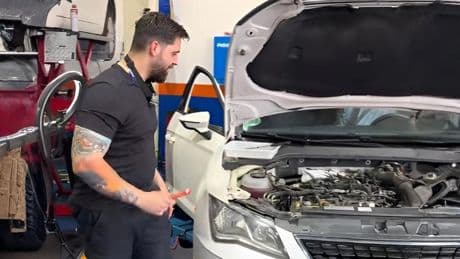 Mateo, mecánico de profesión, rotundo sobre la refrigeración de tu coche: ⁠"Tienes que cambiar todo el sistema"