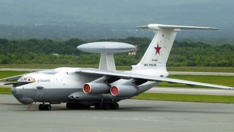 Opération «Toile d’araignée» : les Ukrainiens ont-ils réussi à détruire deux avions russes de détection A-50 ?