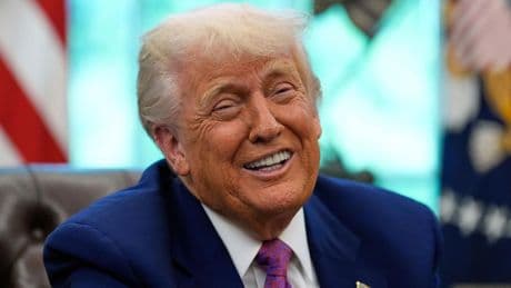 Podcast "Die Lage – International": Mölling: "Die US-Politik ist wie Theater. Mit Trump in der Hauptrolle"