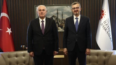 İletişim Başkanı Duran, Kamu Başdenetçisi Akarca ile görüştü