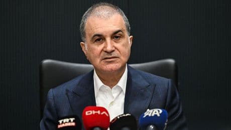 Ömer Çelik'ten Cumhurbaşkanı Erdoğan'ın 'adaylık derdim yok' sözüne ilişkin açıklama