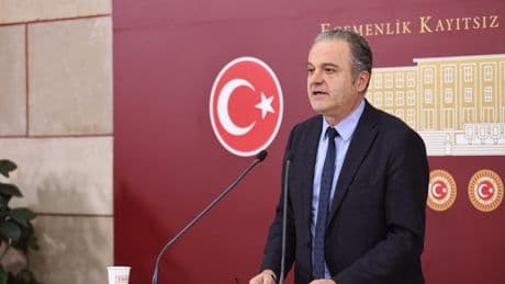 Bayhan: Nazik Özsoy'un 7 torunuyla sokakta yaşaması iktidarın sosyal politikalarının iflasıdır