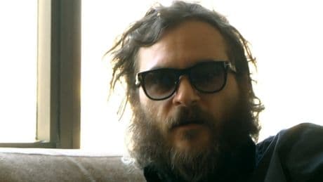 Joaquin Phoenix (50 años) pide disculpas por la que lio en el momento más bajo de su carrera: &quot;Estaba atrapado&quot;