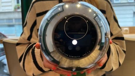 Le projet de scan de l'iris de Sam Altman arrive au Royaume-Uni