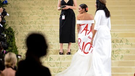 House Ethics Committee orders AOC to pay additional $3,000 for 2021 Met Gala showing