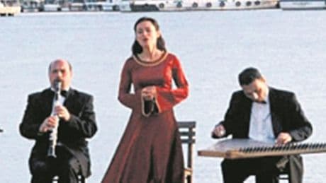 Terasta sinema keyfi