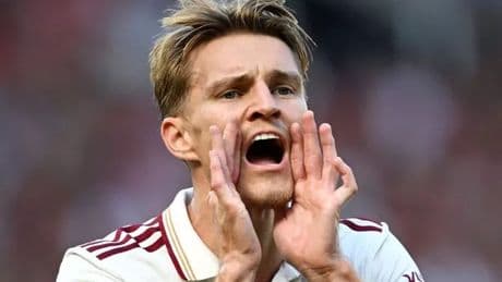 Martin Odegaard immediately hits back at Arsenal icon after narrow Man Utd win