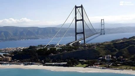 Italia aprueba el faraónico puente que unirá Sicilia con el continente: 3.300 metros y 13.000 millones de euros