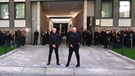 « La fin d’une époque » : Milan rend hommage au « roi » Armani