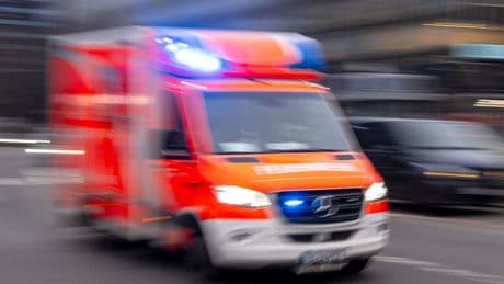 Unfall: 14-Jährige von Auto erfasst – schwer verletzt