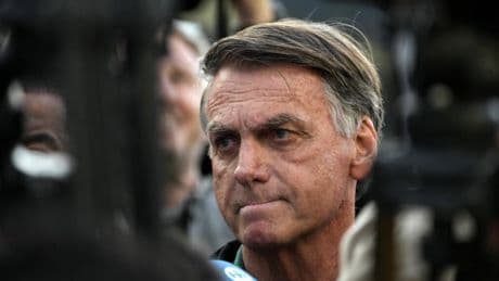 Brésil: l'ex-président Jair Bolsonaro comparaît devant la justice pour tentative de coup d'État
