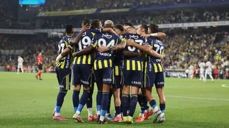 Fenerbahçe - Trabzonspor maçı ne zaman, saat kaçta, hangi kanalda? Şifresiz mi?