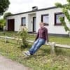 Wims huis was plots geen recreatiewoning meer en dat deed de waarde exploderen: “Ik hoop hier net als mijn opa voor het leven te blijven”