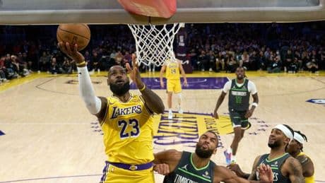 Lakers eliminati primo turno dei play off Nba. LeBron ad un bivio: lascia o prosegue?