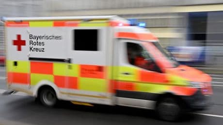 Unfall: Junge auf Fahrrad von Auto angefahren