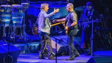 Paul McCartney verrast Bruce Springsteen-fans in Liverpool