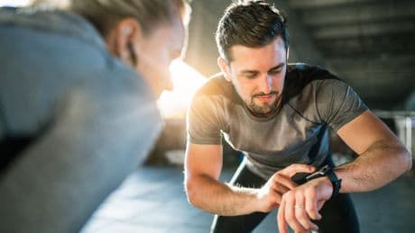 Wie oft muss man joggen, um Fett zu verbrennen? Ein Sportmediziner klärt auf