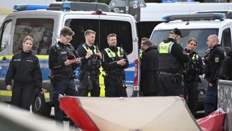 Allemagne: 12 blessés dans une attaque au couteau à la gare de Hambourg, une suspecte arrêtée