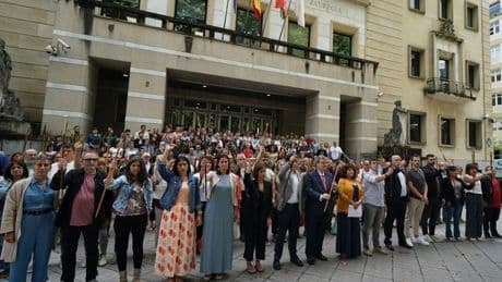 Alcaldes de PNV y Bildu se unen contra el «ataque» de la Justicia al euskera
