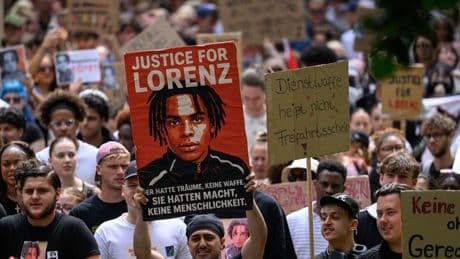 Tödliche Schüsse in Oldenburg: "Lorenz war kein Einzelfall" - Forderung nach Reformen