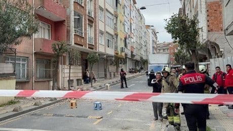 Bakanlar AFAD'da açıkladı: İstanbul'da 83 bina hasarlı