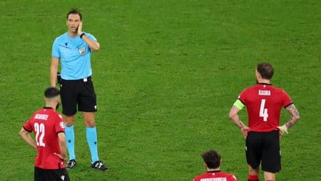 El árbitro del Escocia-España pitará la final de la Nations League