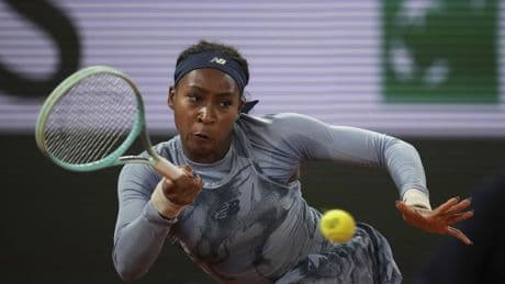 Coco Gauff will face a Frenchwoman ranked 361st in the semifinals. No. 1 Sinner wins