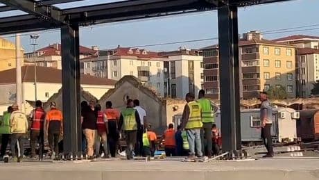 Tekirdağ'da tren istasyonunda akıma kapılan işçi ağır yaralandı