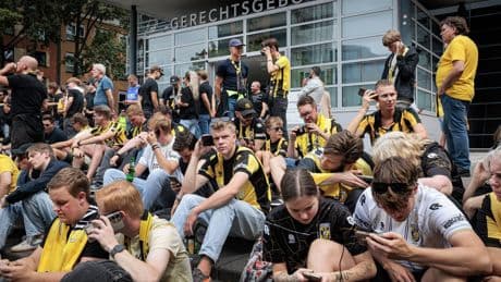 ‘Wie is Vitesse? Wij zijn Vitesse’. De Arnhemse club vecht in de rechtszaal voor een allerlaatste kans als profclub