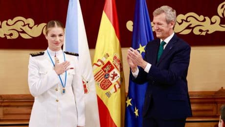 La princesa Leonor recibe en Santiago la Medalla de Galicia