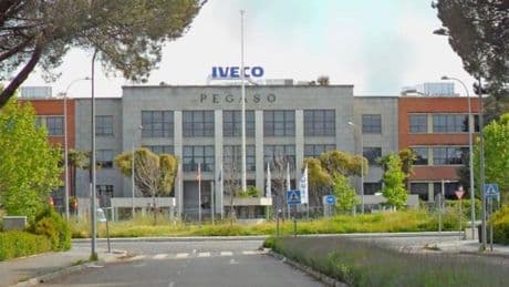 Iveco deja de ser italiana: los Agnelli se la venden a Tata Motors