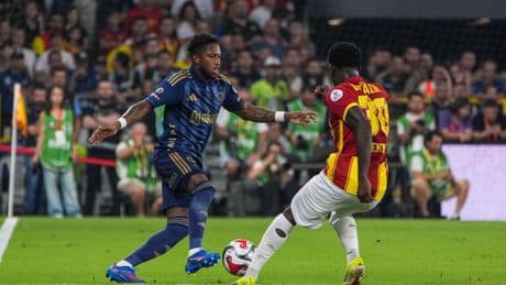 Göztepe – Fenerbahçe maçında ilk yarı golsüz beraberlikle tamamlandı