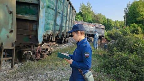 Gouverneure: Sieben Tote nach Einsturz zweier Brücken und Zugentgleisungen in Russland
