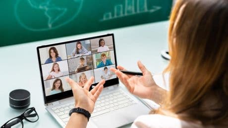 Asturias supera objetivos en competencias digitales del profesorado: 11.000 docentes acreditan su capacitación