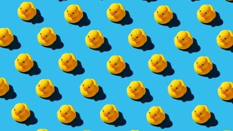 4 Signs You’ve Given Into ‘Herd Mentality’ — By A Psychologist