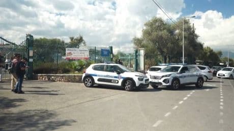 Attacco con il coltello in Francia, l'assalitore voleva fare una strage come Columbine