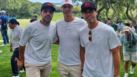 Beñat, Iturraspe y Susaeta disfrutan de Jon Rahm con un 'look' de la Legión XIII
