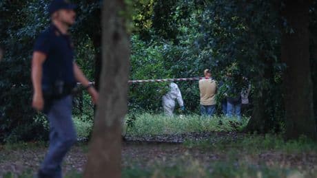 Leichenfund in Rom - Frau und Baby tot in Stadtpark entdeckt