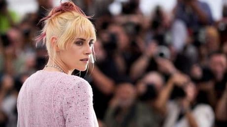 Kristen Stewart au Festival de Cannes : « En tant que fille, vous avez toujours l’impression que quelqu’un va vous prendre quelque chose »