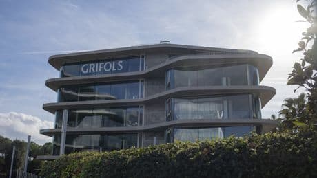 El juez desecha la mayoría de cargos de difamación de Grifols contra Gotham por ser "opiniones"